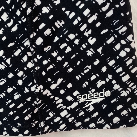 Speedo Tankini Top with Padded Bra Swimsuit Top - Picture 2 of 6